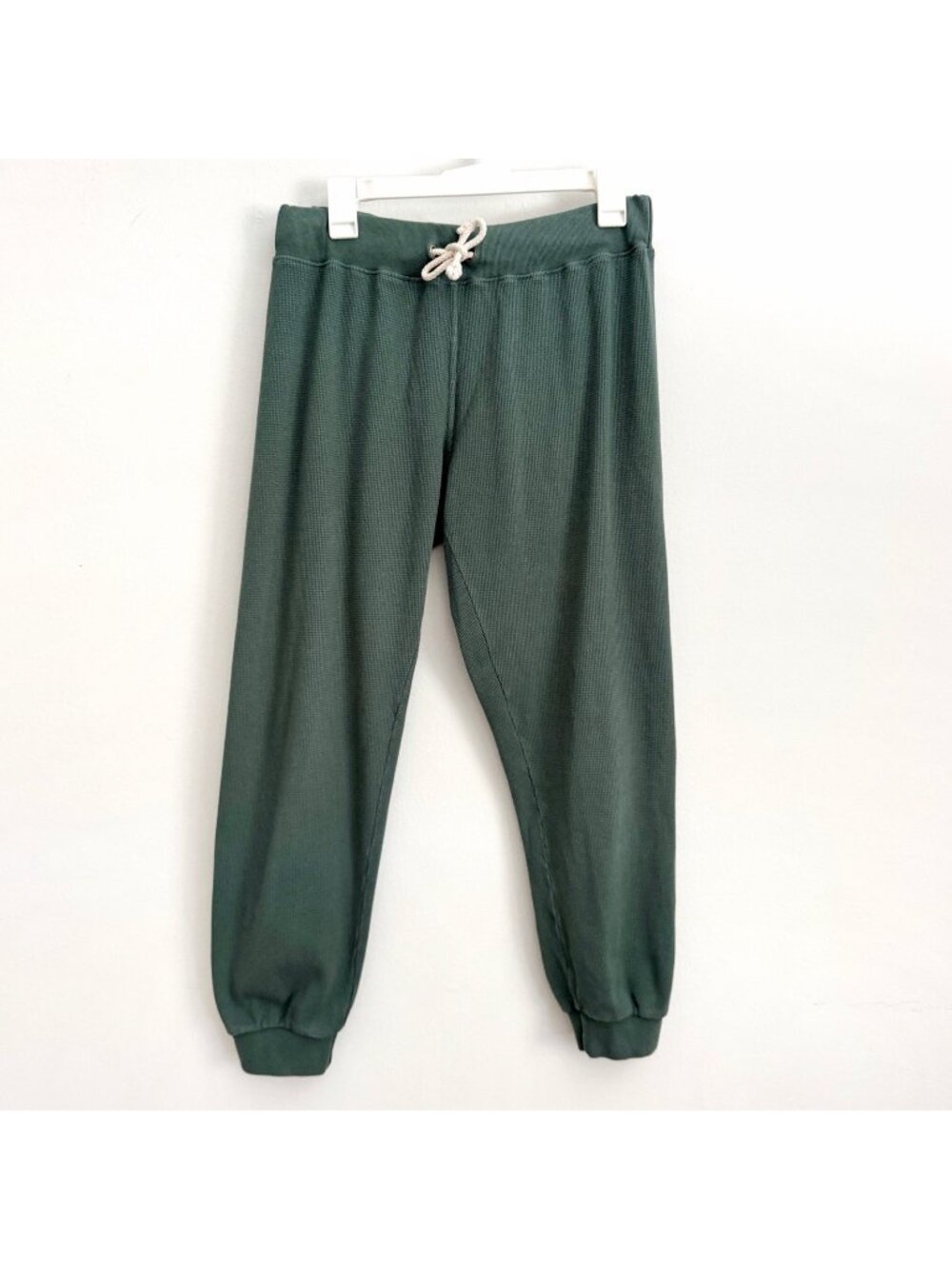 Perfect White Tee Nash Forest Green Joggers Waffle Knit Lounge Pants Sz Medium